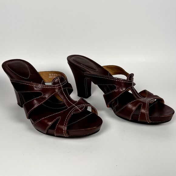 Clarks Sz 7M Artisan Tiga Leather Strappy Brown Heels Sandals Open Toe - Picture 4 of 9